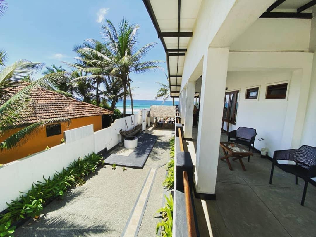 Sailors' Bay Bed & Breakfast Hikkaduwa Luaran gambar