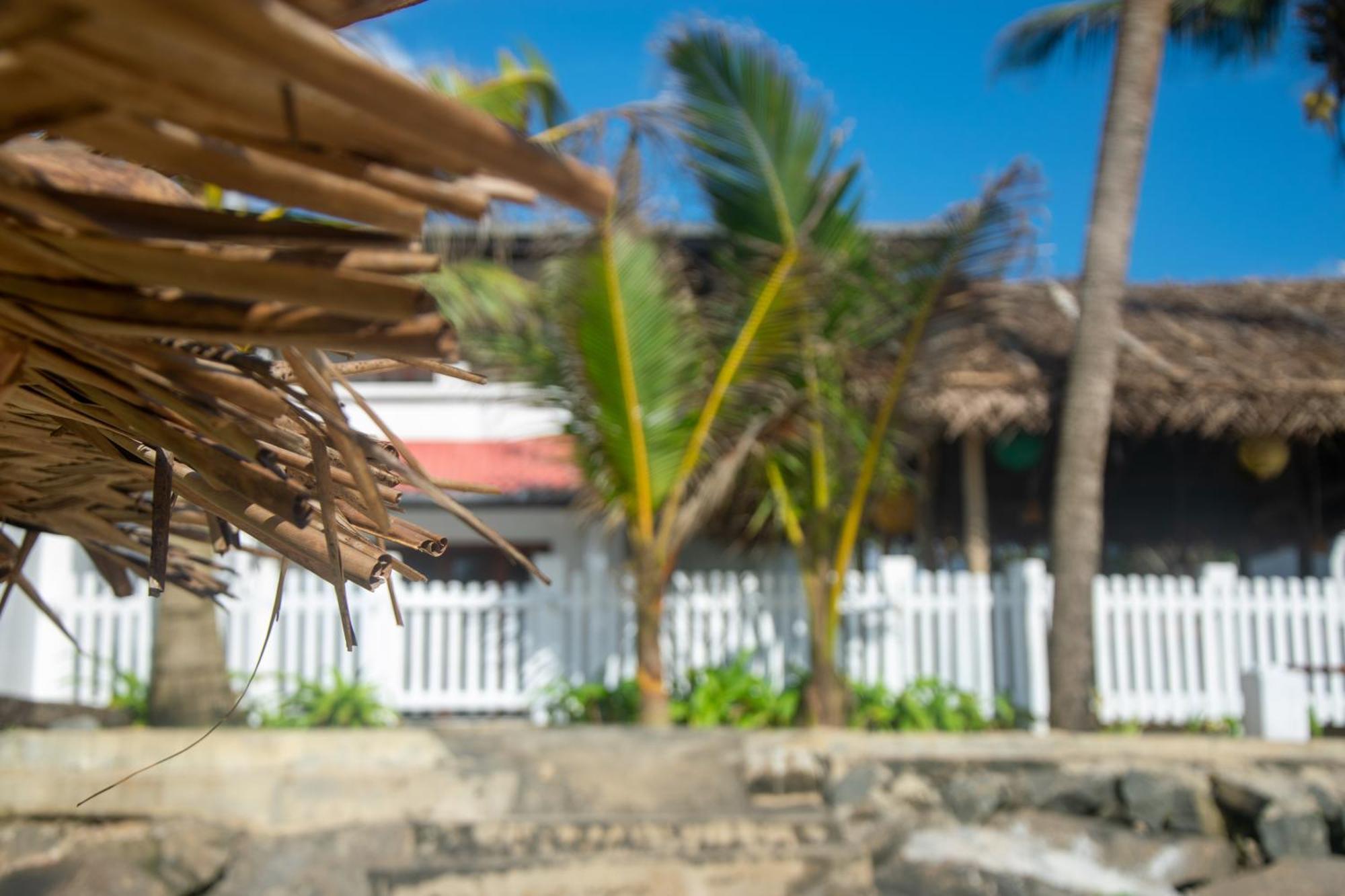 Sailors' Bay Bed & Breakfast Hikkaduwa Luaran gambar