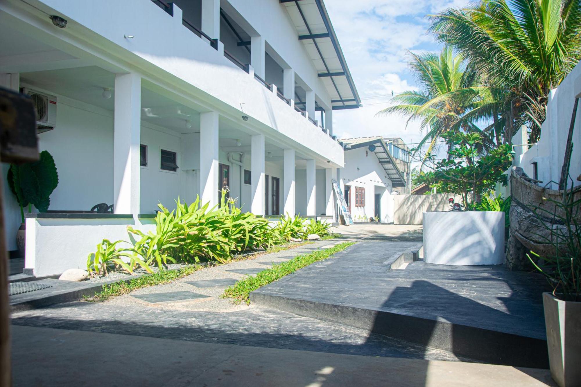 Sailors' Bay Bed & Breakfast Hikkaduwa Luaran gambar