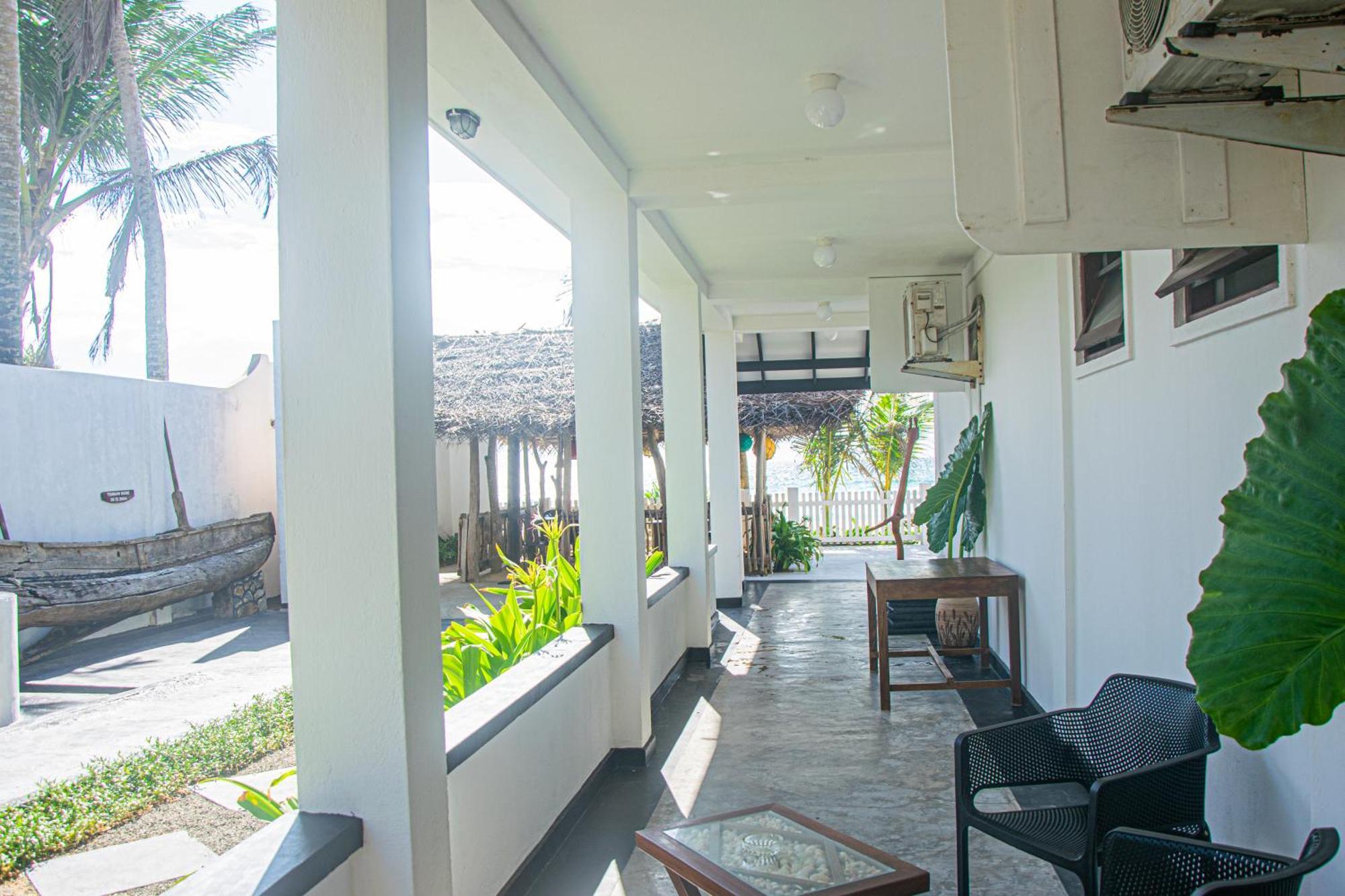 Sailors' Bay Bed & Breakfast Hikkaduwa Luaran gambar