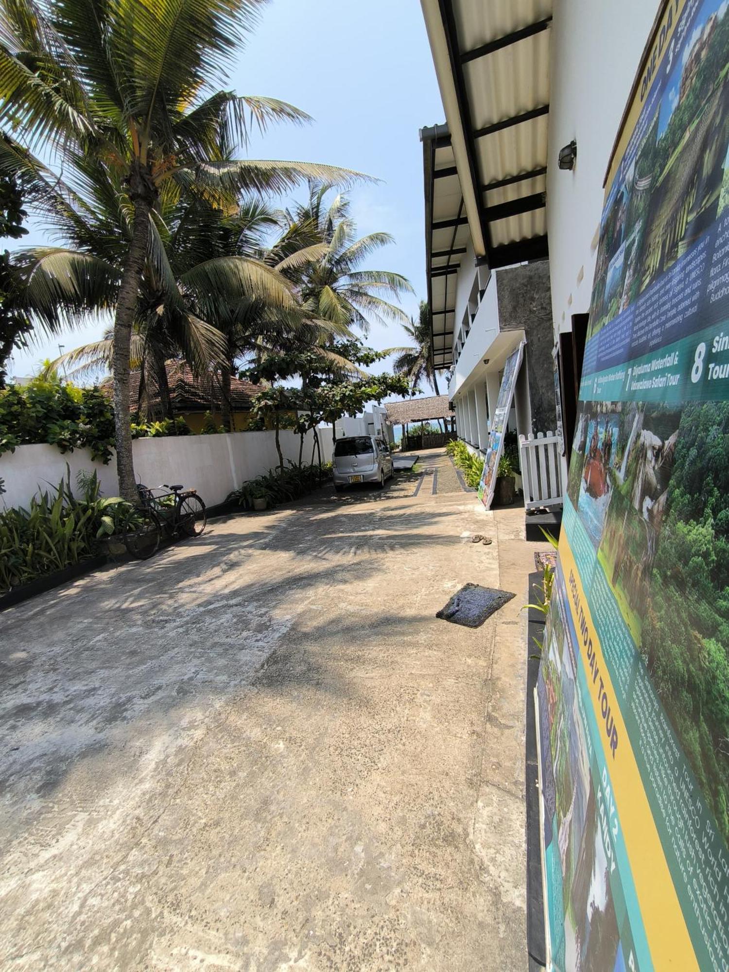 Sailors' Bay Bed & Breakfast Hikkaduwa Luaran gambar