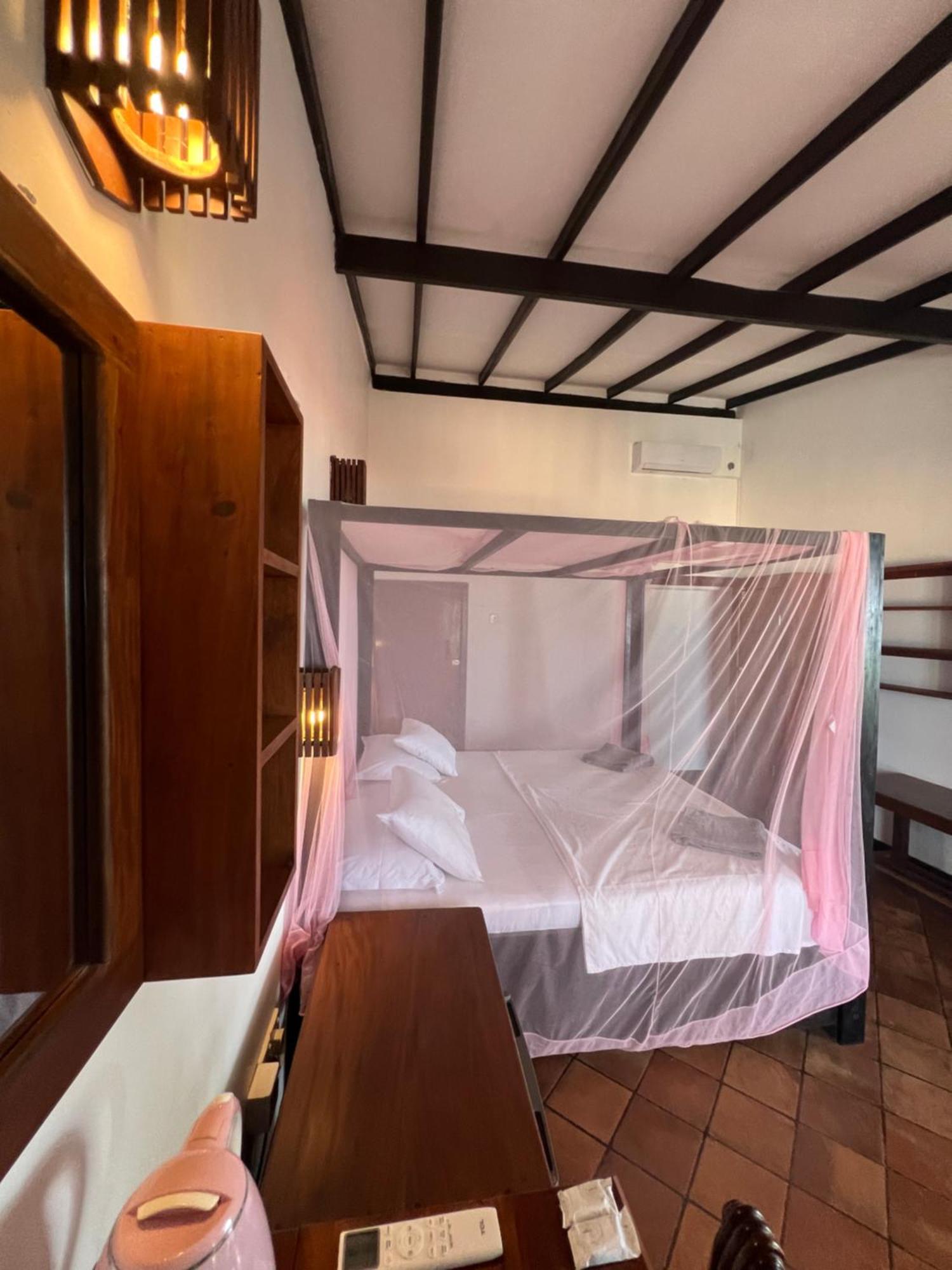 Sailors' Bay Bed & Breakfast Hikkaduwa Luaran gambar