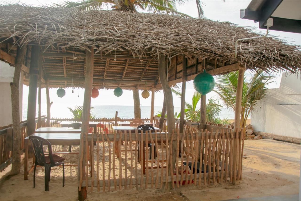 Sailors' Bay Bed & Breakfast Hikkaduwa Luaran gambar