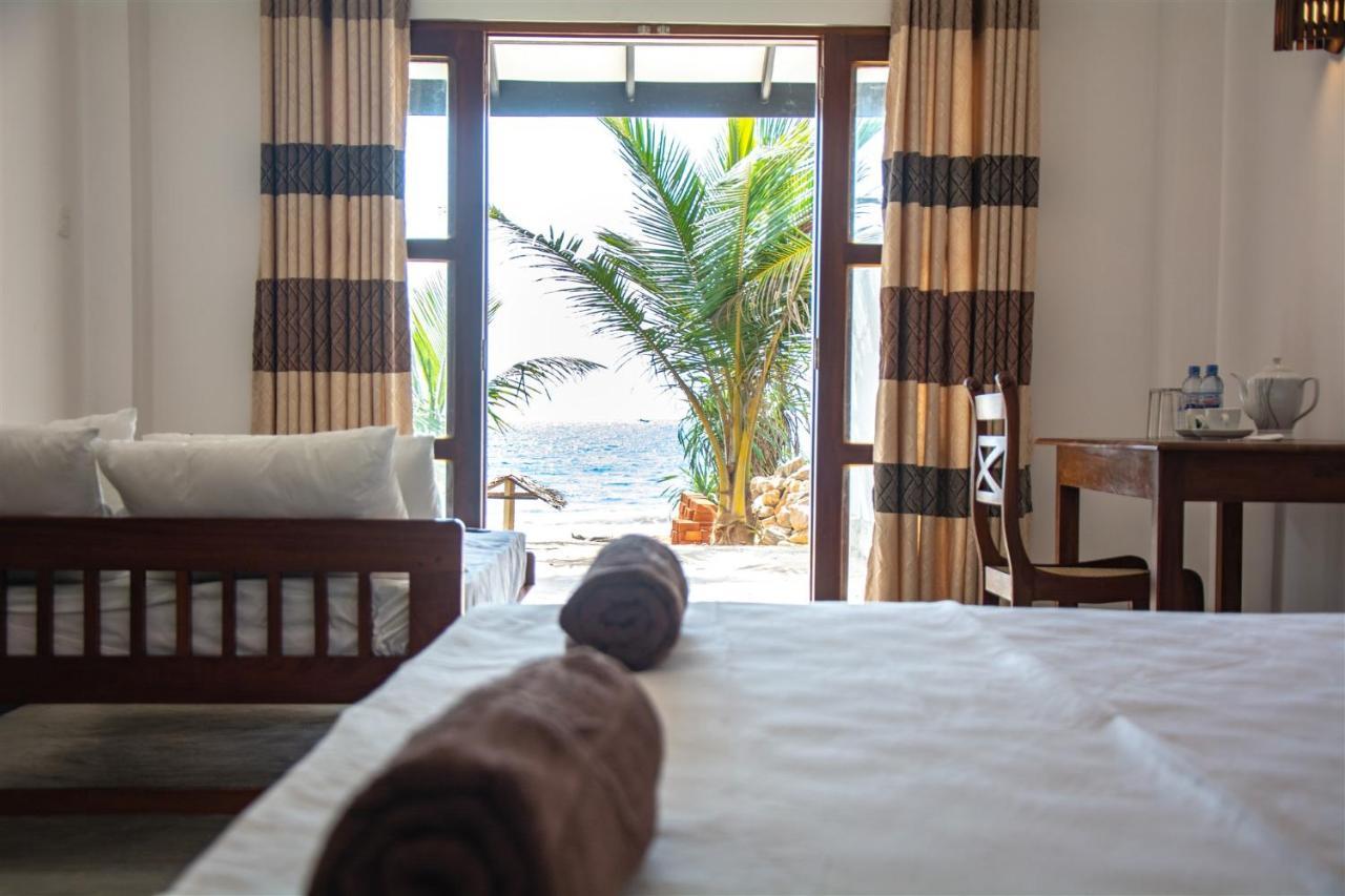 Sailors' Bay Bed & Breakfast Hikkaduwa Luaran gambar